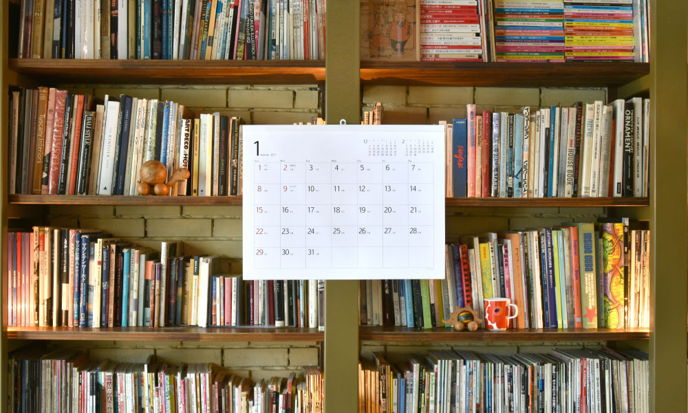 2023年シンプルカレンダー「タイポ」書斎使用イメージ画